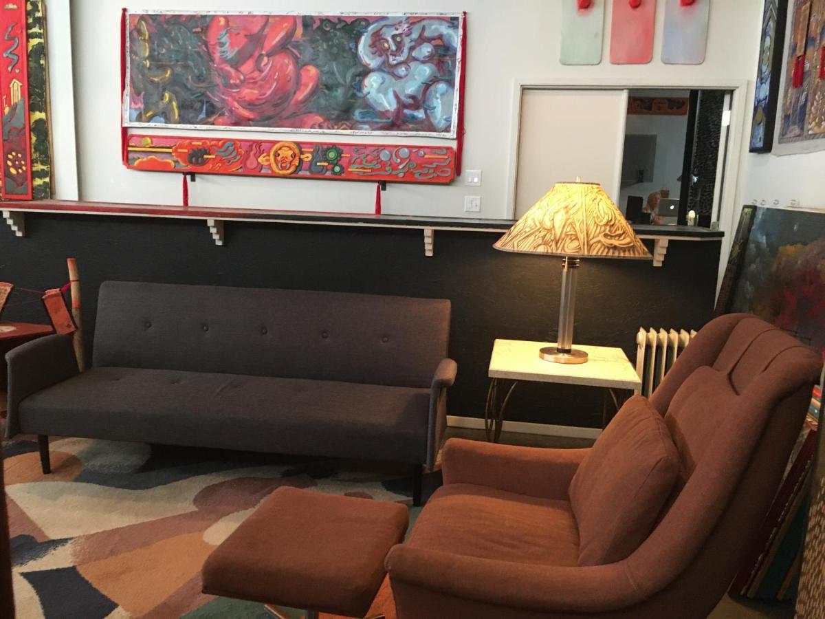 Space Castle: A 1950S Gas Station Transformed Into An Art Themed Wonderland Truth or Consequences Zewnętrze zdjęcie